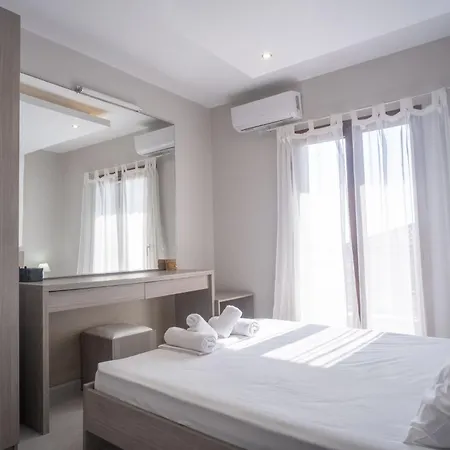 Brezza Marina House